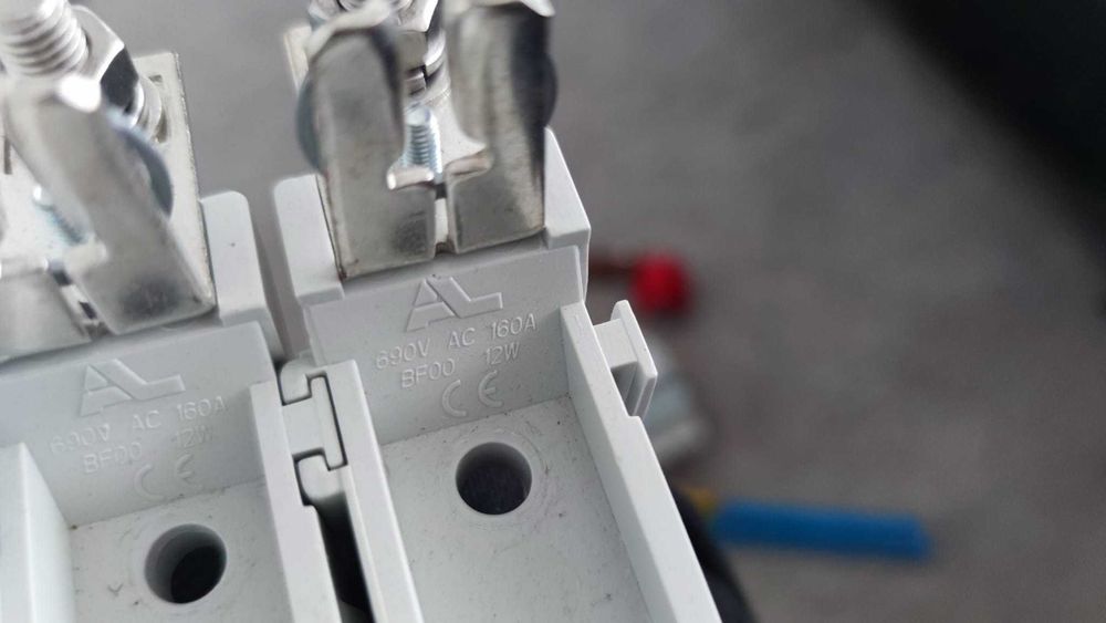 Material Elétrico NOVO_ Disjuntor_ Barras_ Base NH