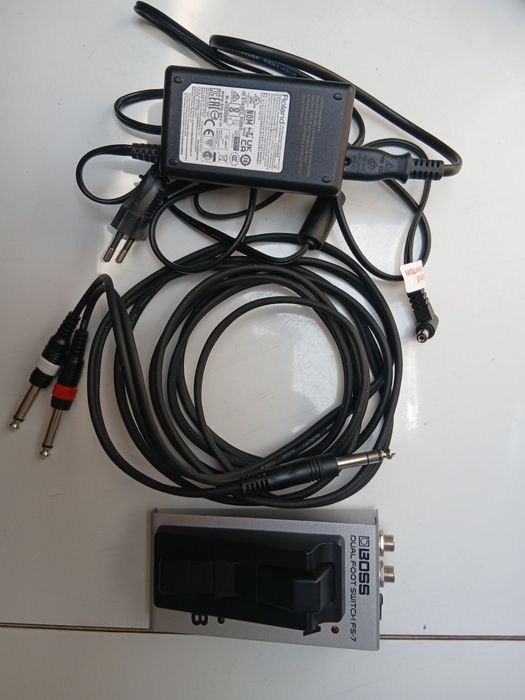 Pedal Boss FS-7 Dual Footswitch + Transformador Roland + Cabos