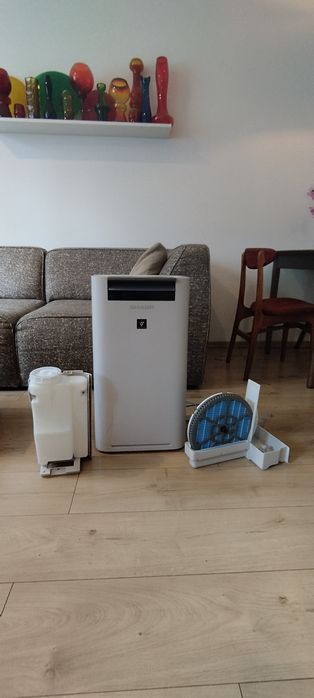 Oczyszczcz powietrza Sharp plasmacluster  UA-HG50-E-L
