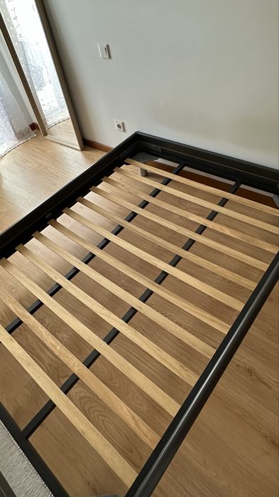 Cama e estrado 140x200