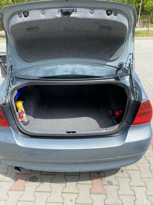 BMW 320i e90 2005r