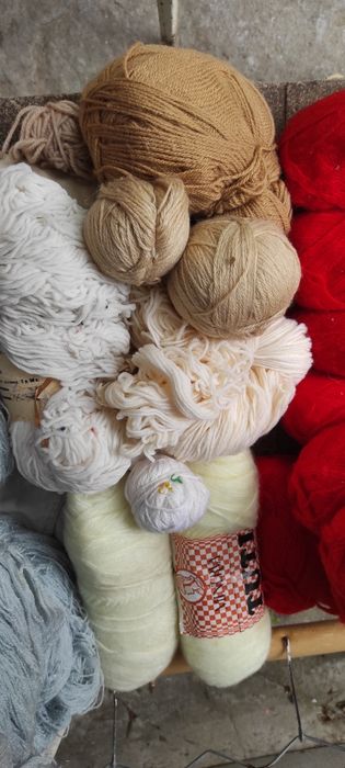 Нити для вязания новые