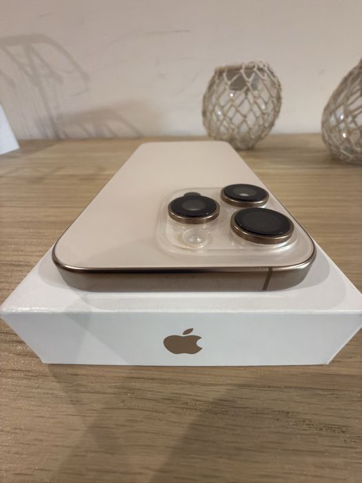 Iphone 16 Pro - IMACULADO (Bronze do Deserto)