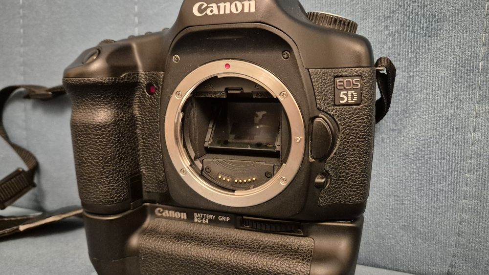 Canon 5D classic z gripem