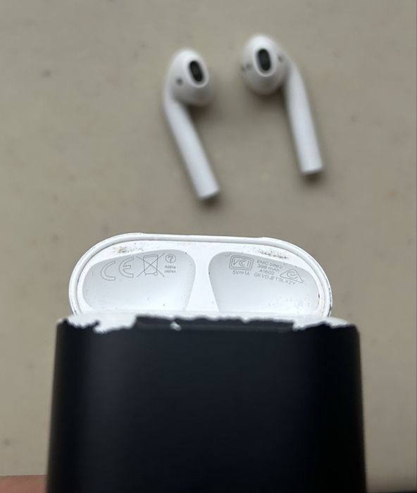 Sluchawki airpods 1 generacji