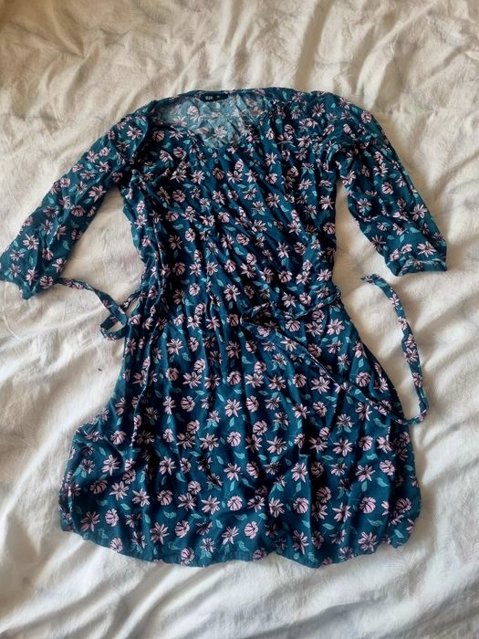 Zestaw 6 sukienek 100 % wiskoza wzór kwiaty  sukienka sukienki