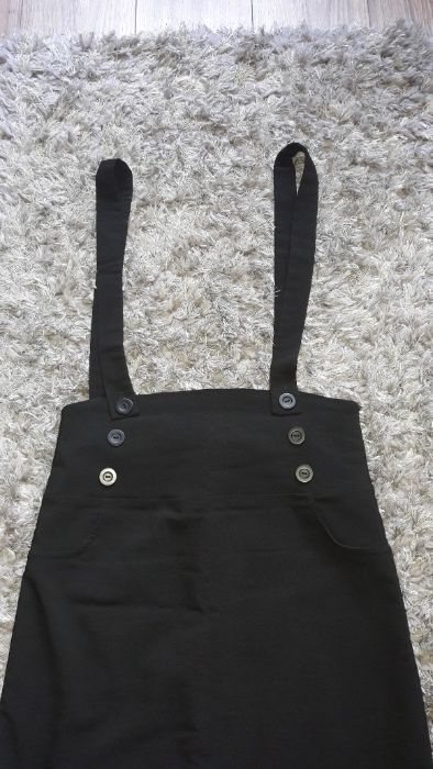 Elegancka czarna spódniczka na szeleczkach rozm.40/42