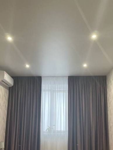 Натяжні стелі, ремонт, натяжные потолки