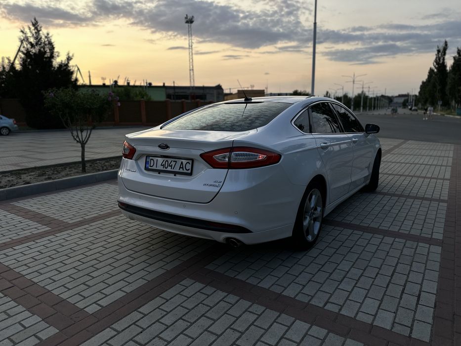 Ford Fusion HYBRID