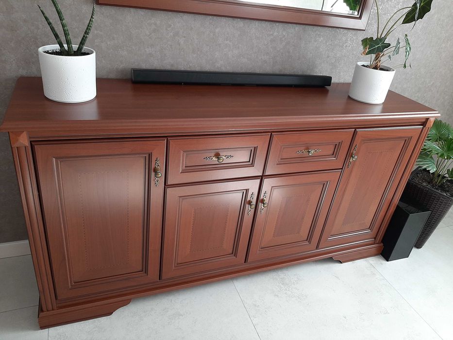 meble Stylius lustro, 2 komody, witryna