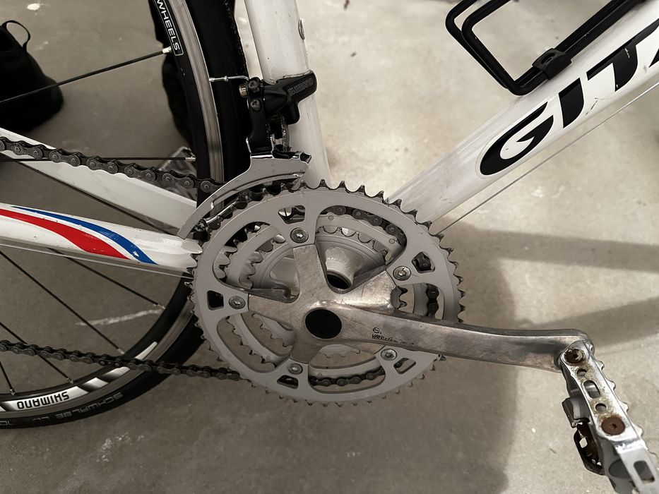 Rower szosowy w stanie dobrym