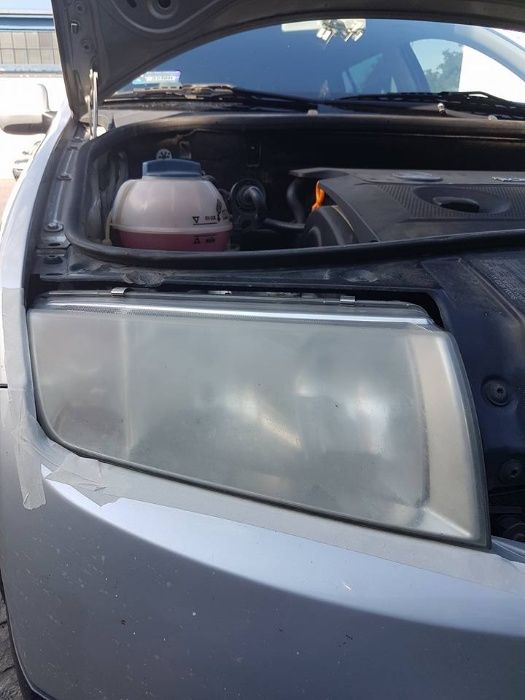 Polerowanie reflektorów, lamp samochodowych