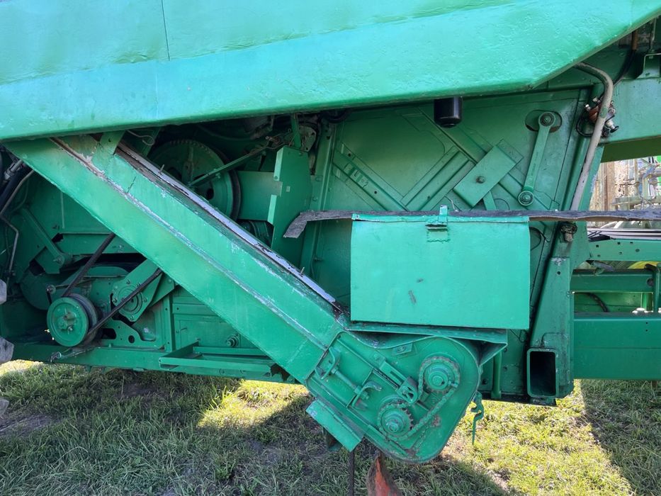 Комбайн Джондір-9500.