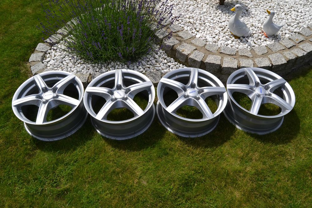 Felgi alu Alutec Toyota Mazda 16 cali 6,5x16 et39 5x114,3 jak nowe