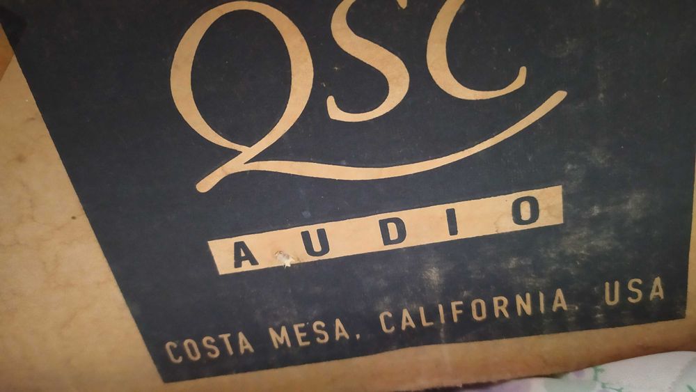 Підсилювач звуку QSC RMX2450 230v