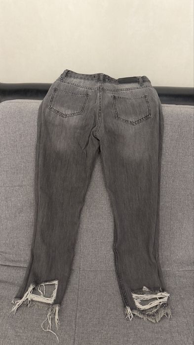 Жіночі джинси розмір s