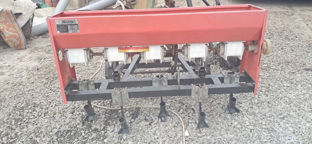 Сівалка п'ятирядна Заря для мотоблока, мотосапка