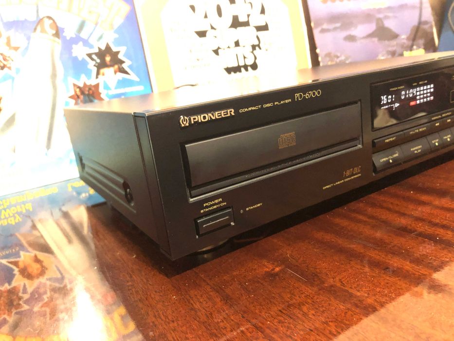 CD програвач Pioneer PD-6700