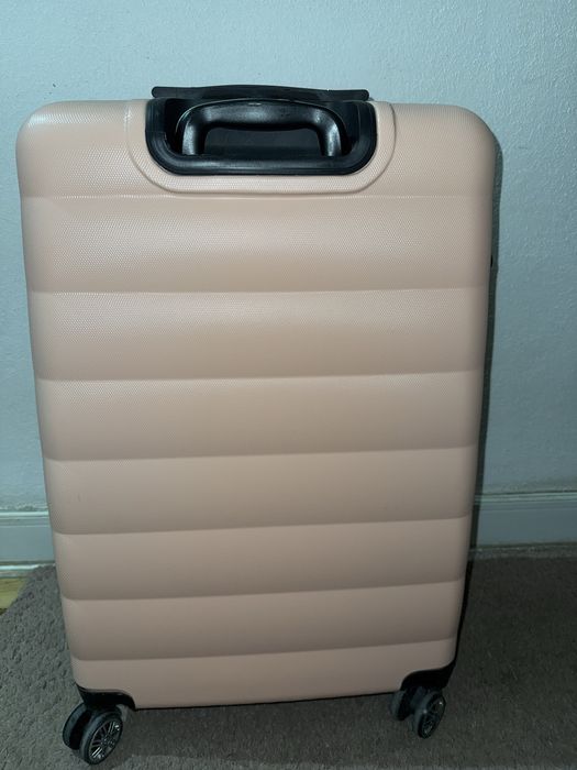 Walizka do przechowywania rzeczy