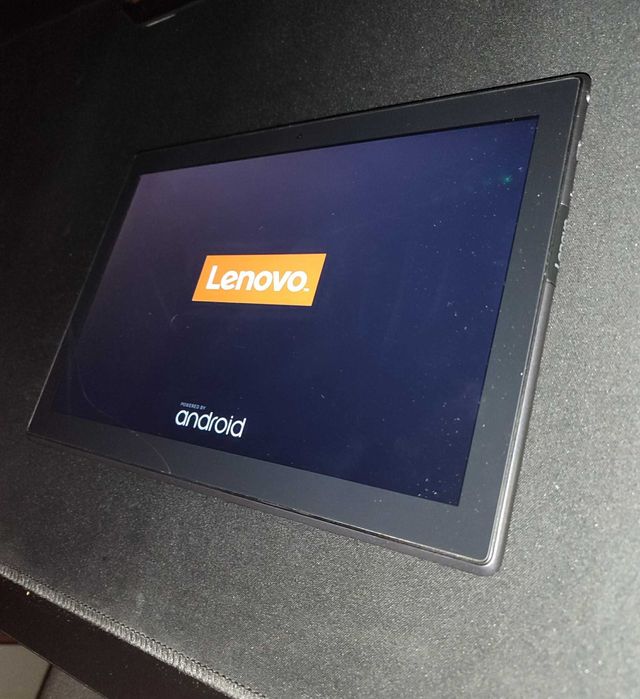 Tablet LENOVO TAB 4 10" (TB-X304F)