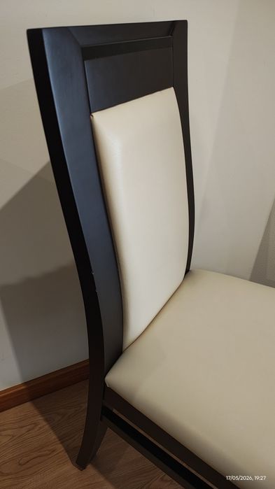 Cadeiras de sala de jantar