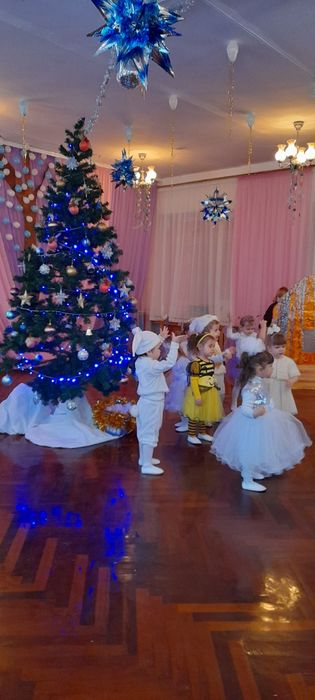 Продам  платье для утренника