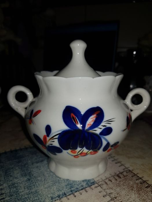 Чайная пара, сахарница, селедочница фарфор ссср