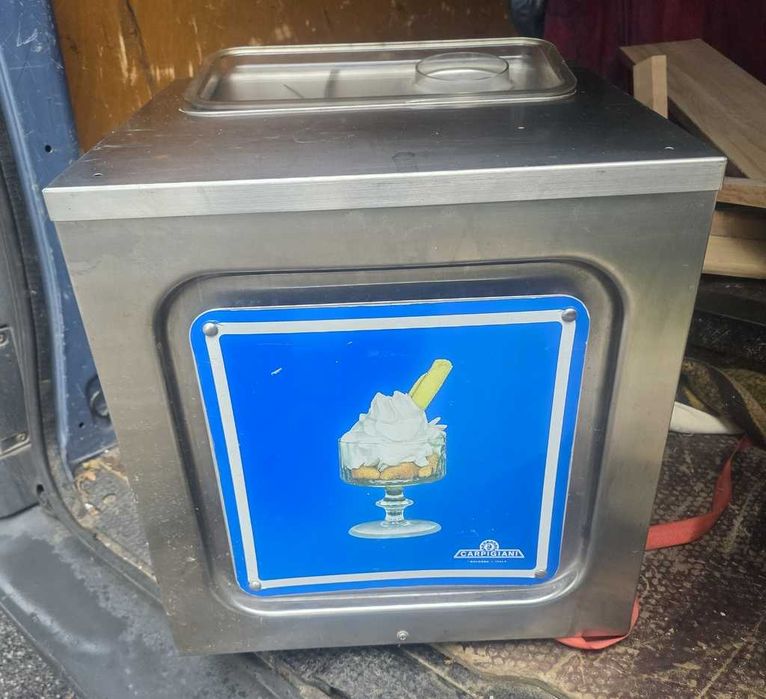 Maszyna do bitej śmietany CARPIGIANI - 5L