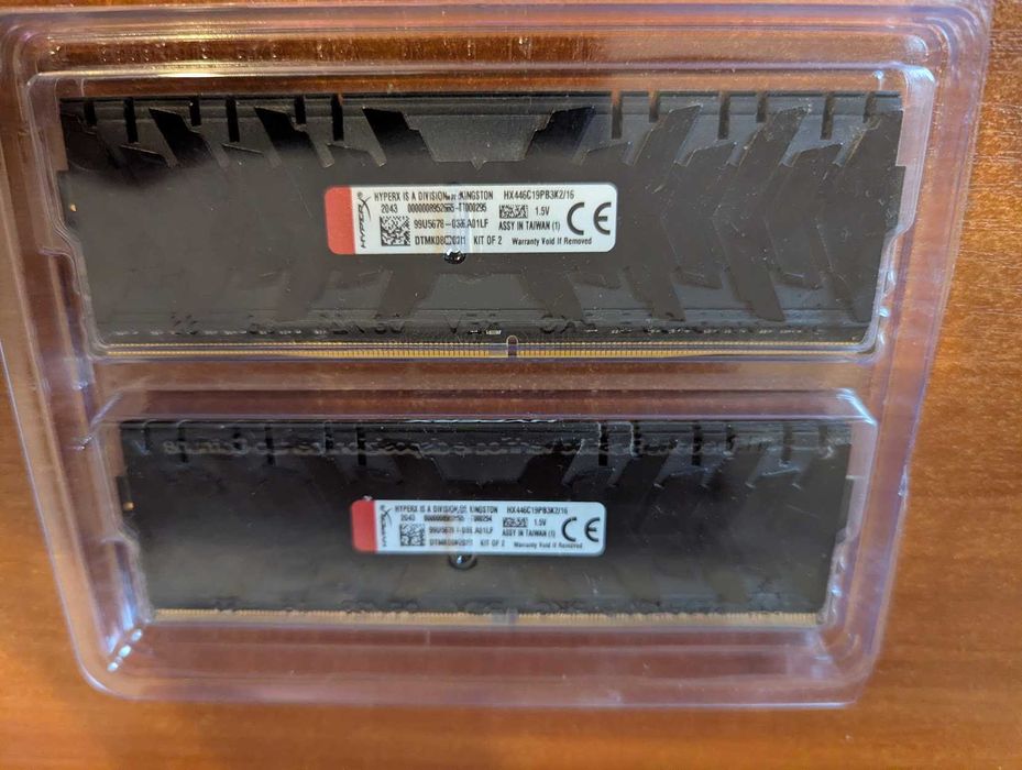 RAM DDR4 2x8GB CL19 4600  HX 446C19PB3K2/16