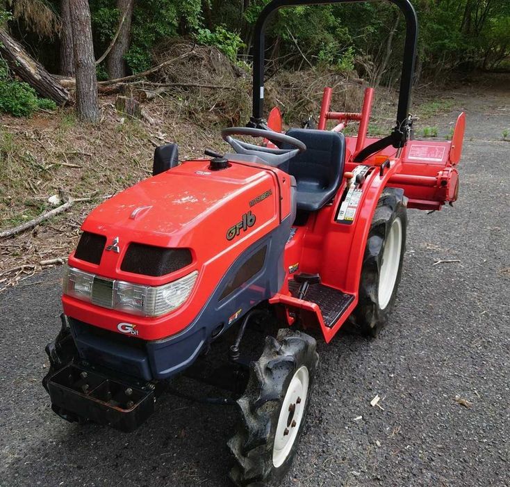 Traktor Mitsubishi GF16