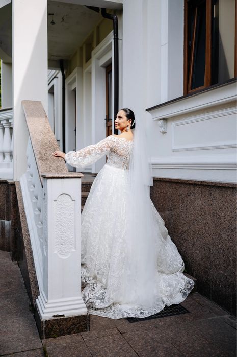 Весільна сукня ручної работи