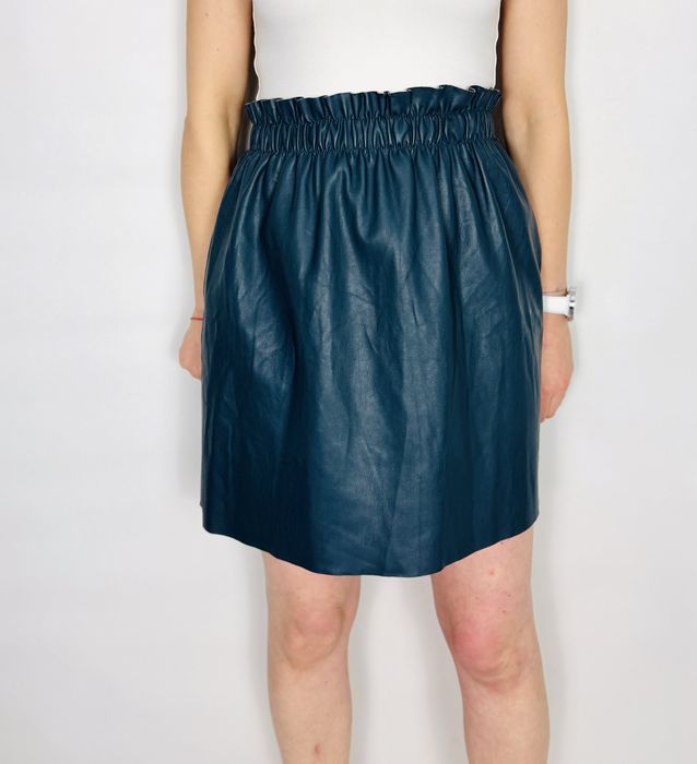 Petrolowa skórzana mini spódnica z gumką L 40 ZARA