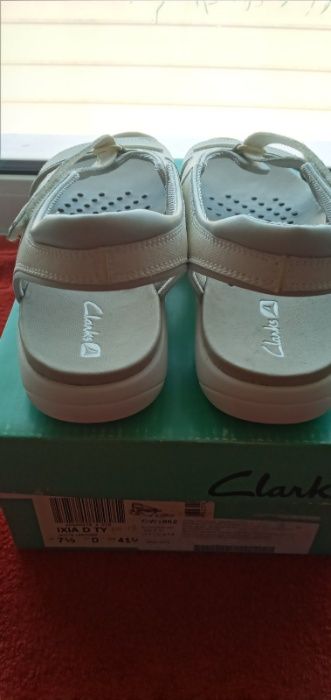 Босоножки Clarks р.41,5
