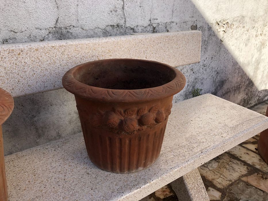 Vasos rústicos pequenos