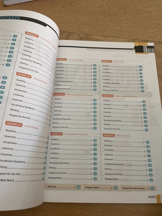 Caderno exercicios ingles 10 ano