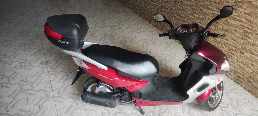 Moto 125Cc Peugeot Sum Up 2013 12900Km