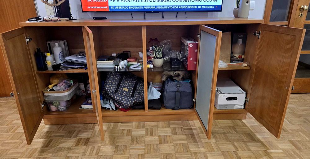 Móveis de sala e quarto em muito bom estado
