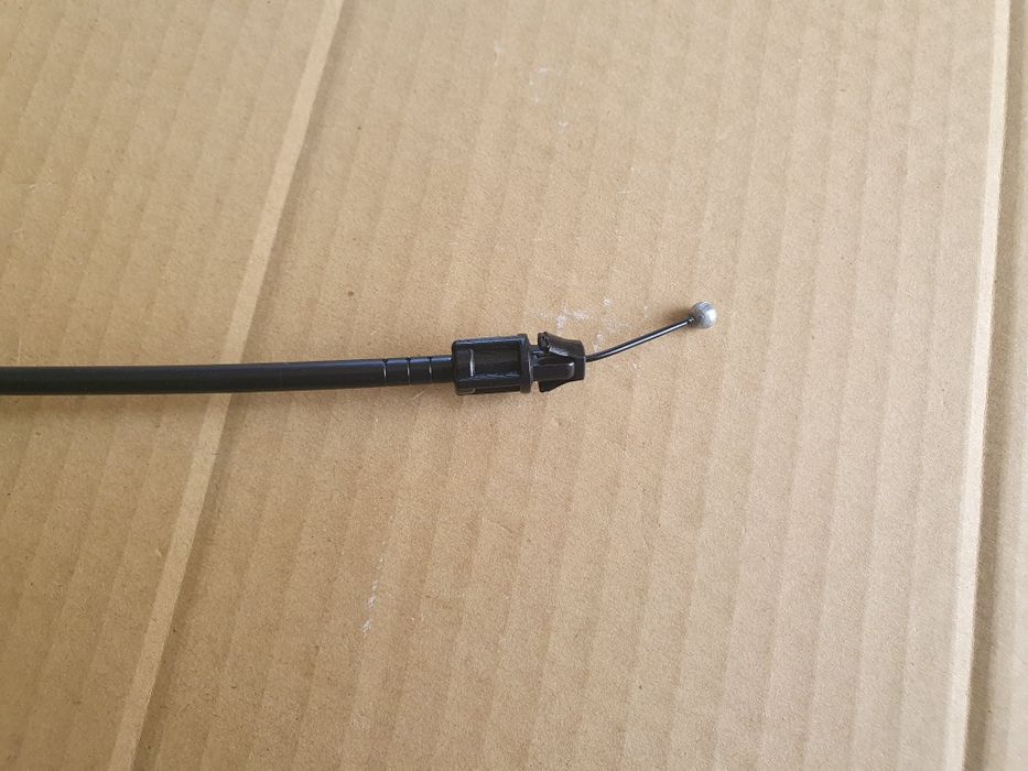 Ручка відкриття капота трос открытия замка замок Jeep Cherokee 14-