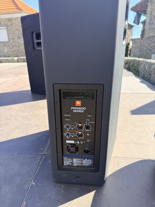 Colunas JBL Activas446841399993978882