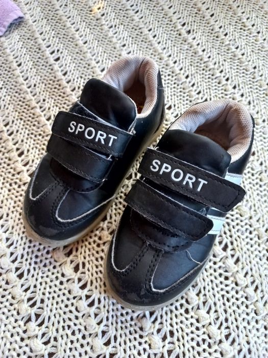 Продам кросівки для хлопчика