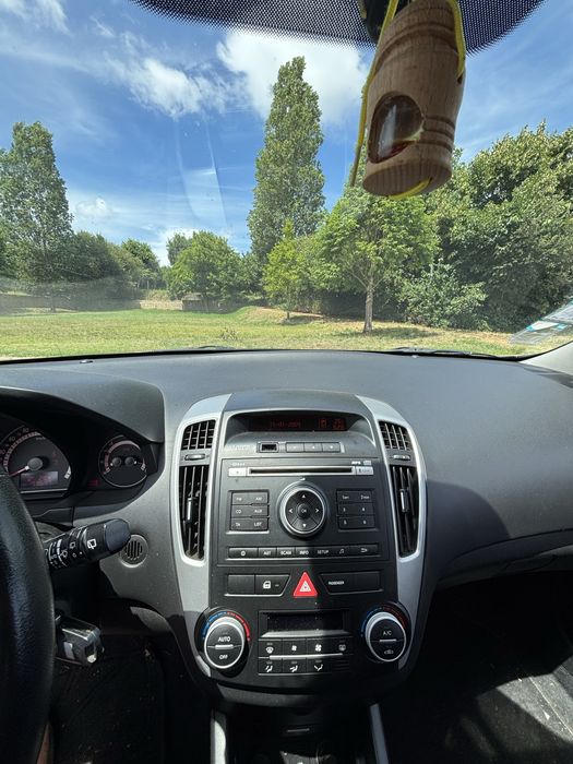 kia ceed 1.4 / 100 mil km