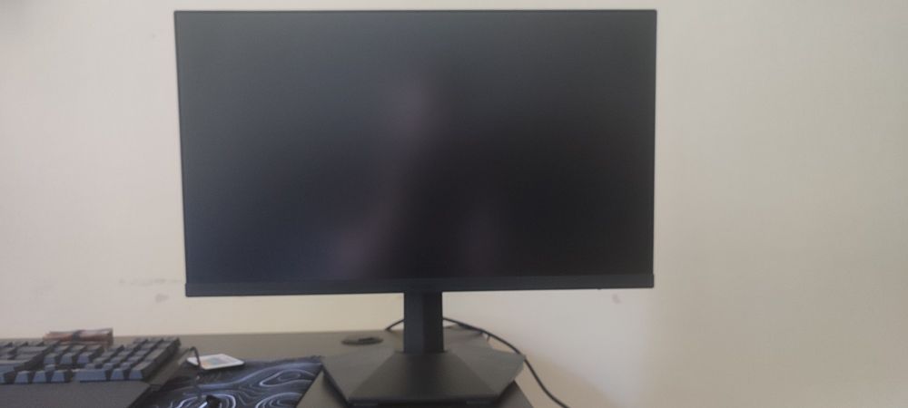Продаю монітор Koorui 24E3