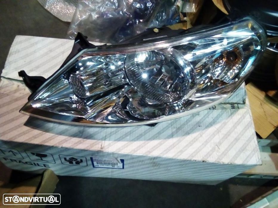 Farol esq Fiat scudo 07- novo original