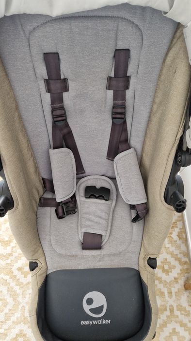 Vendo carrinho bebé easywalker harvey - possivel entrega noutro sitio