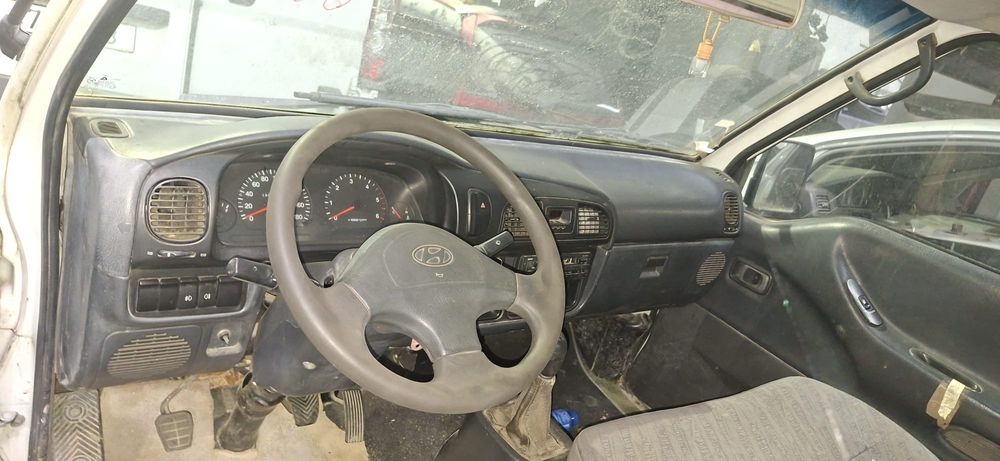 Hyundai h100 caixa aberta 2.5d para pecas 
Ref:d4ba para pecas