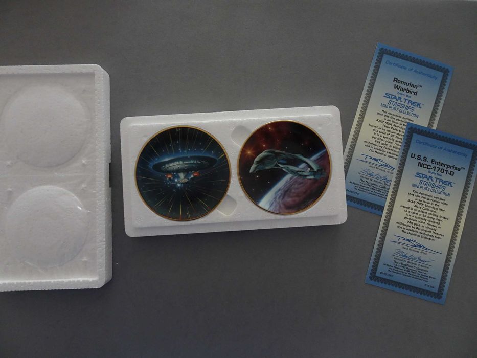 Conjunto 2 pratos Star Trek Romulan Warbird / U.S.S. Enterprise NCC