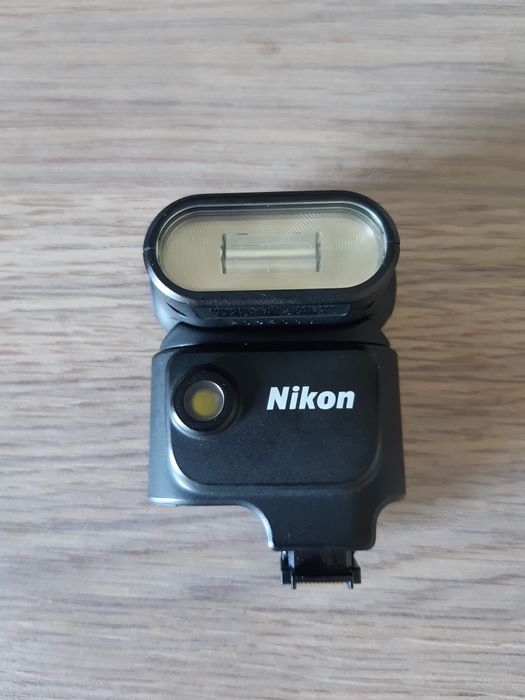 Вспышка Nykon Speedlight SB-N5
