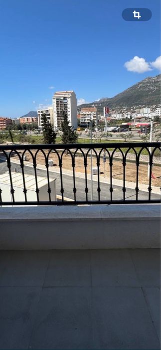 Нова квартира з ремонт в Чорногоріі, м Бар,на березі Адріатичного моря