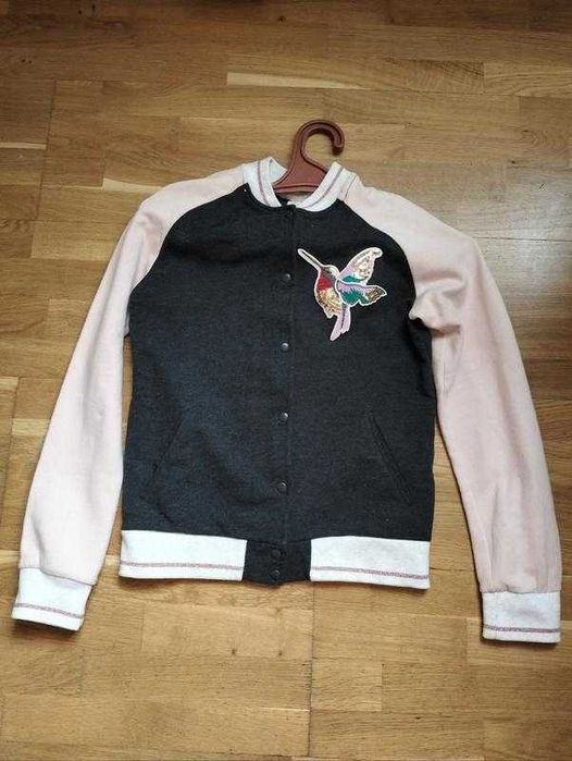 Шикарний бомбер фірми Zara