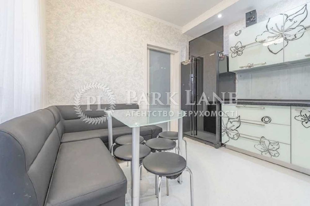Продаж великої 4-к квартири в Солом"янському районі - View 4